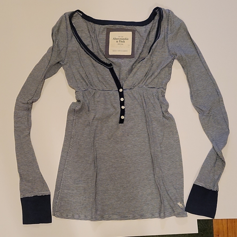 Abercrombie and Fitch junior long sleeve shirt